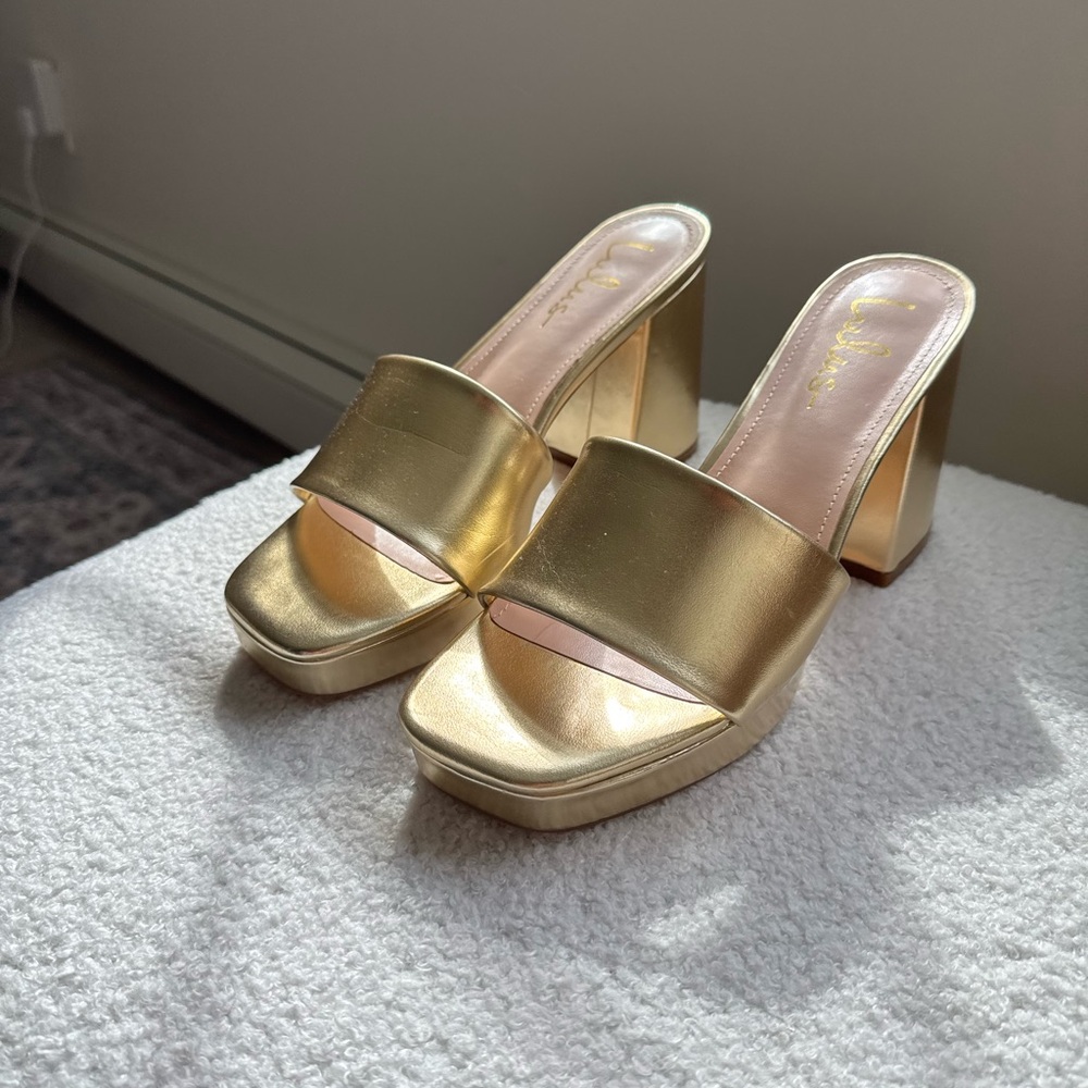 Lulu's Shiny Gold Block Heels